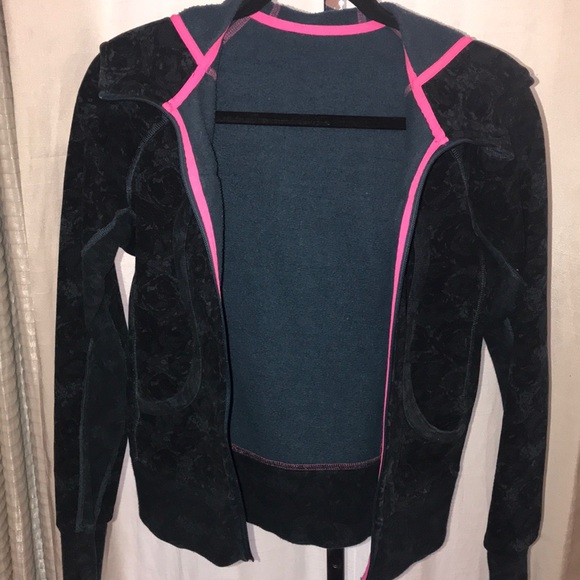 Lululemon LimitedEdition Paisley Navy Hoody 4 - Picture 2 of 8